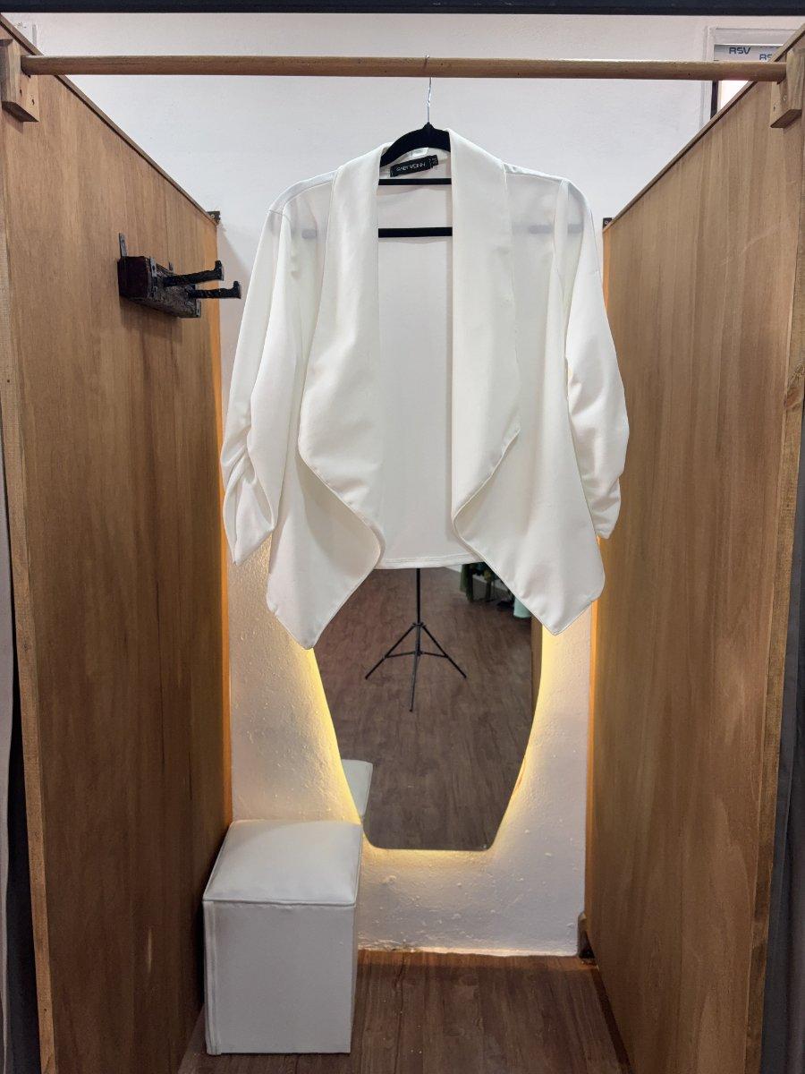 Blazer blanco mangas fruncidas