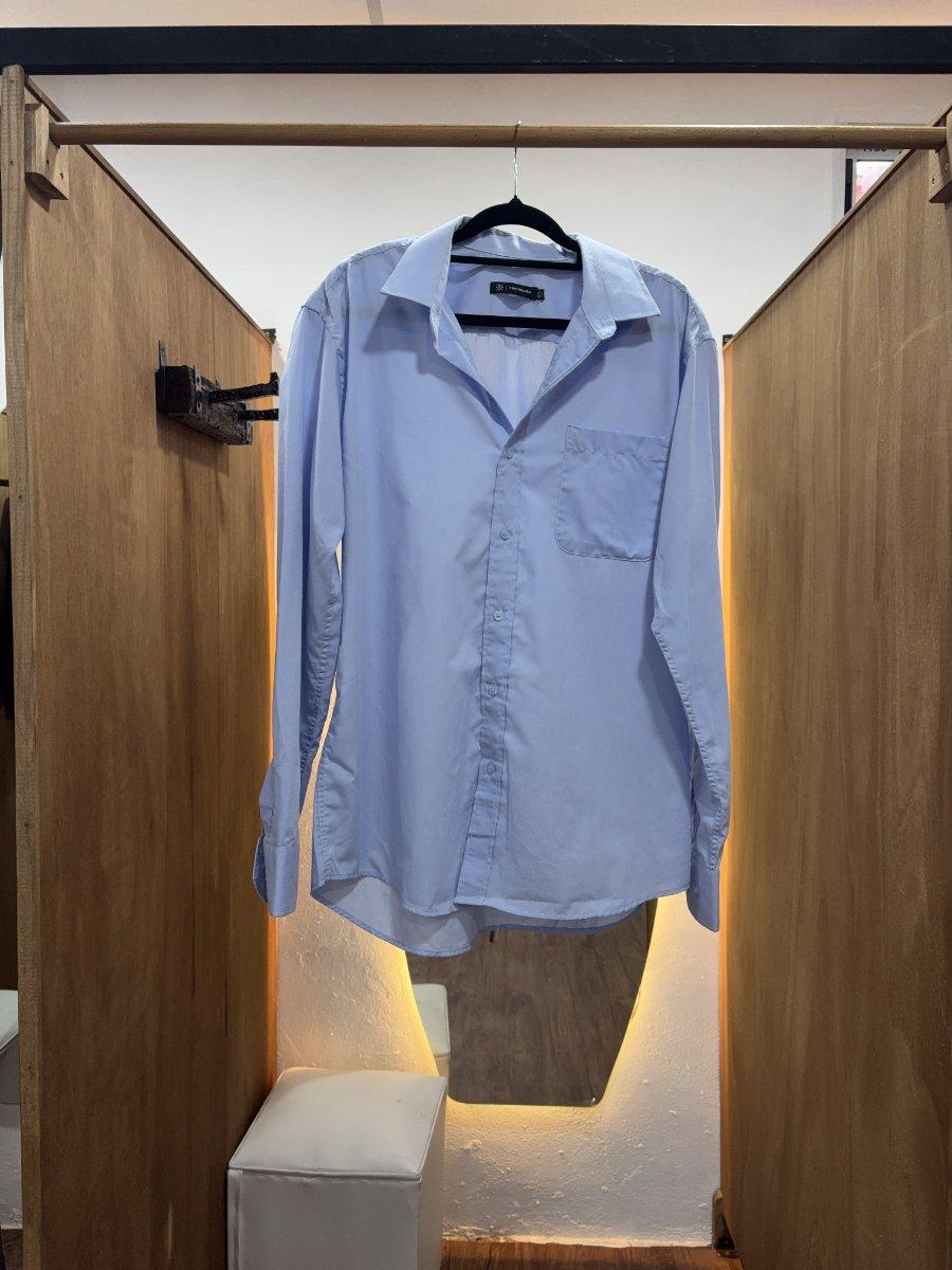 Camisa celeste lisa (CUATROASES)