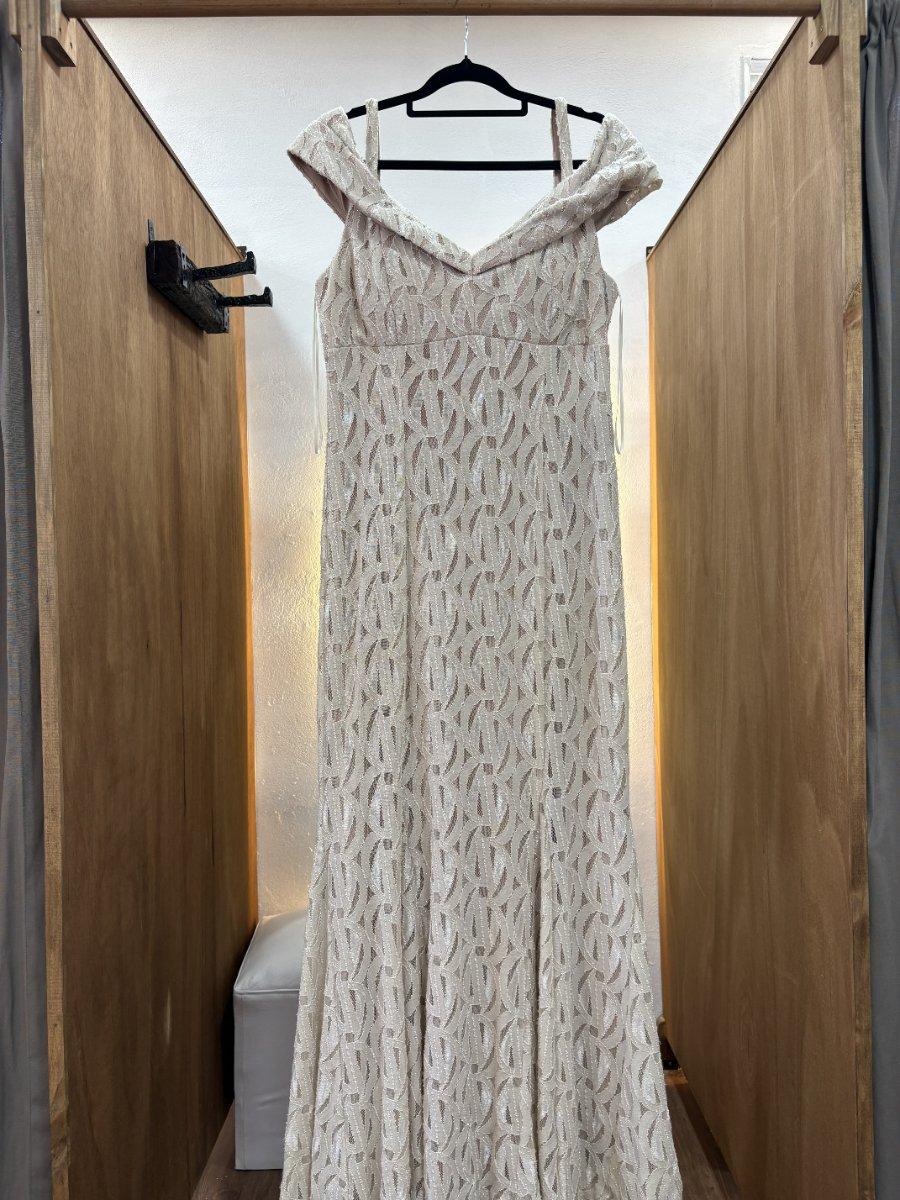Vestido largo novia beige