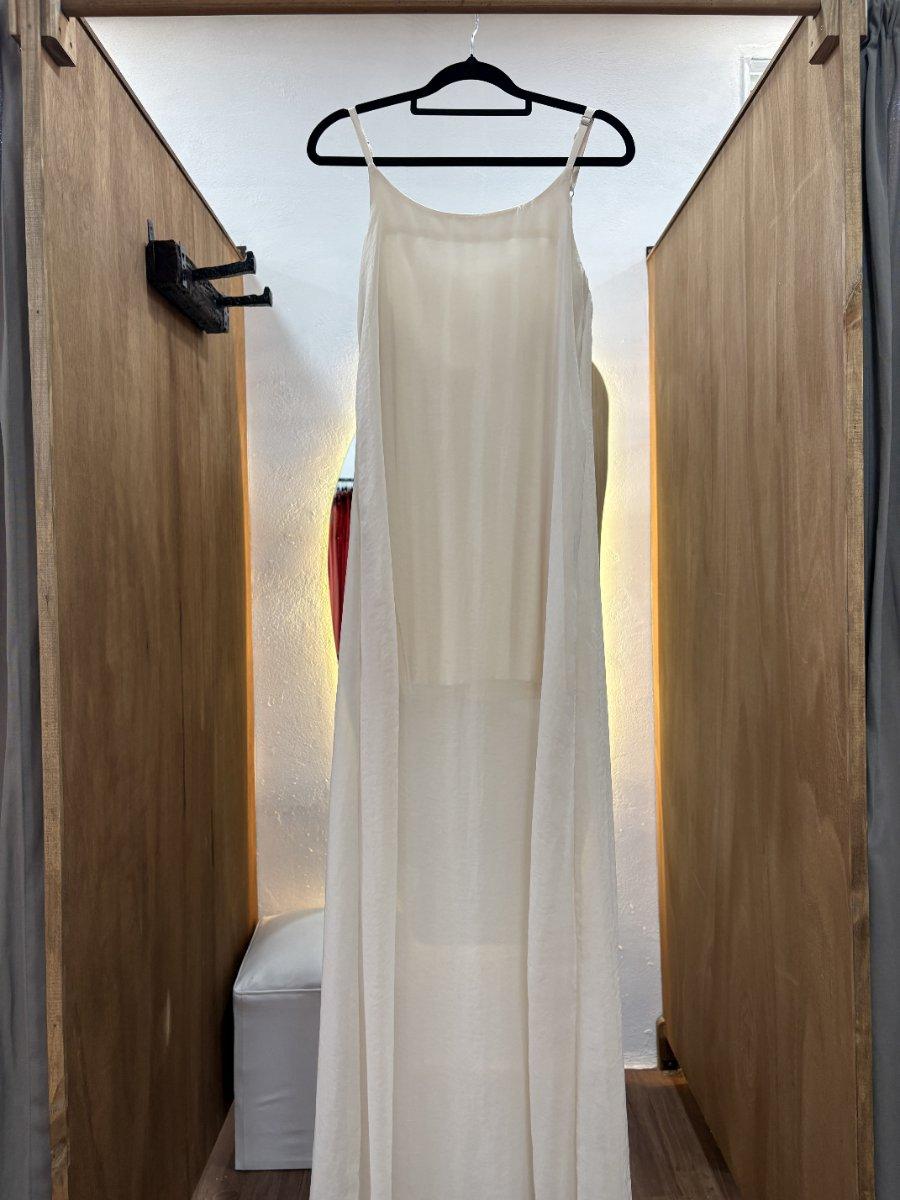 Vestido largo beige