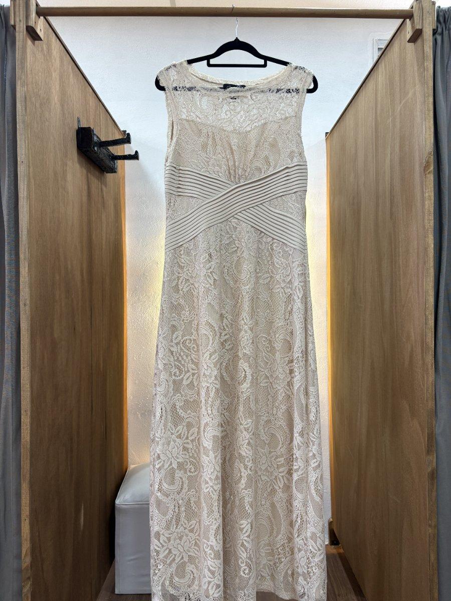 Vestido largo beige