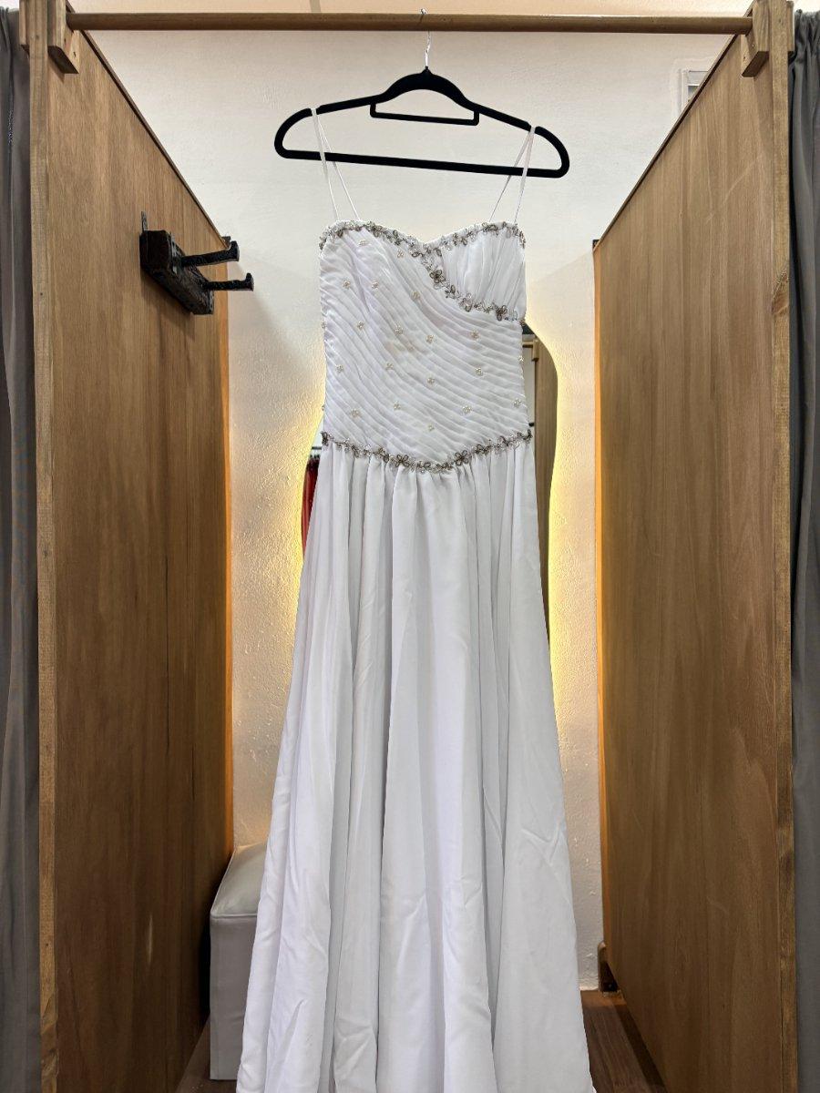 Vestido largo novia/quinceñaera blanco con detalle en la parte superior