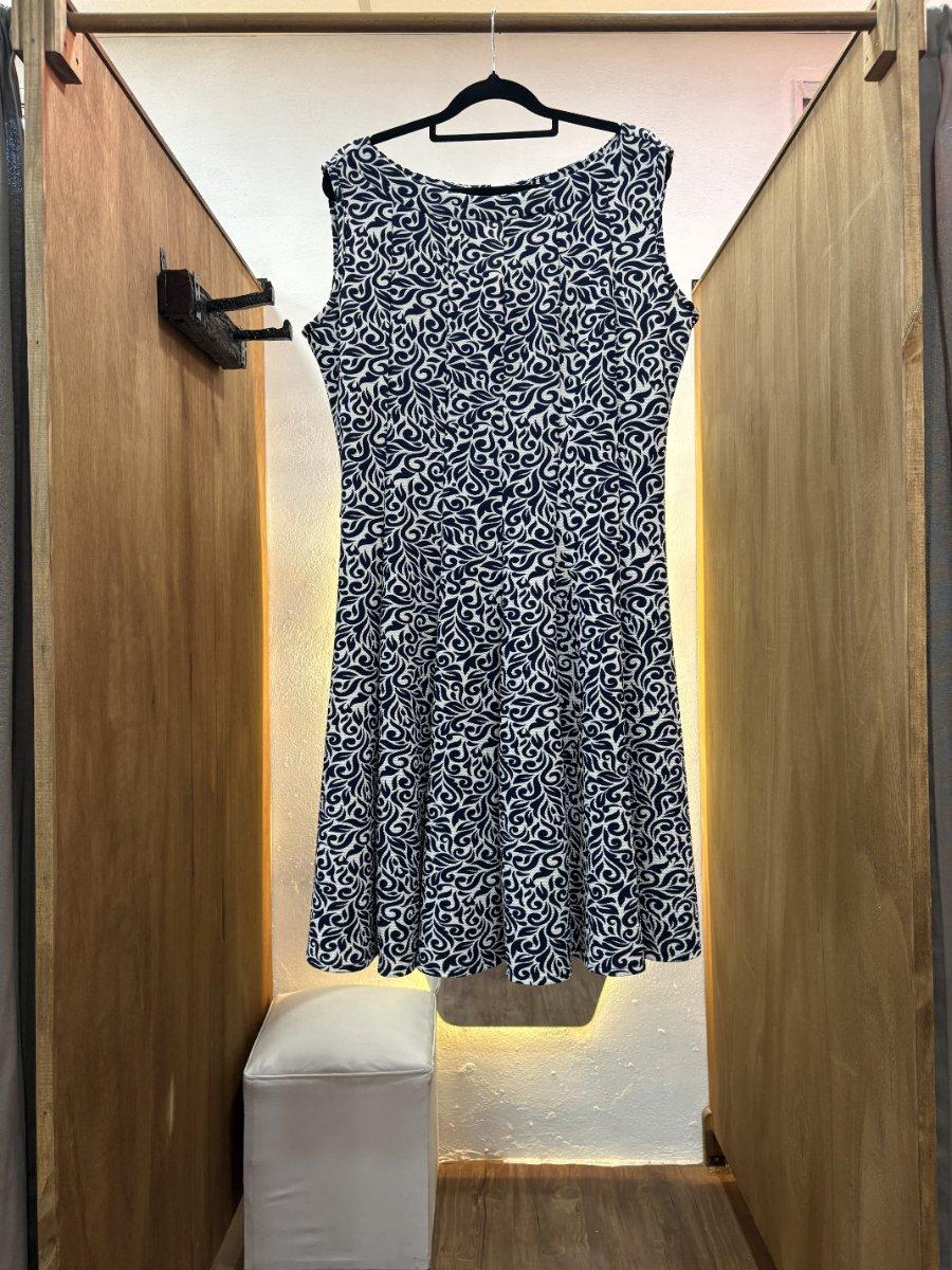 Vestido corto blanco y negro