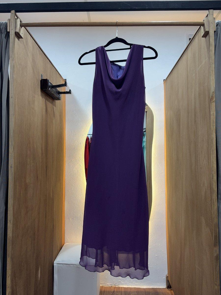 Vestido violeta midi