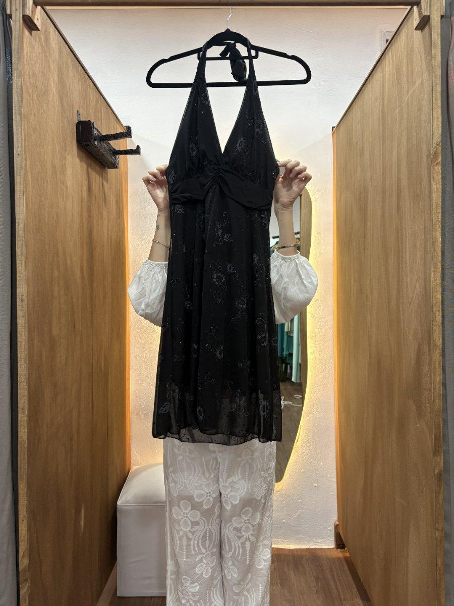 Vestido corto negro