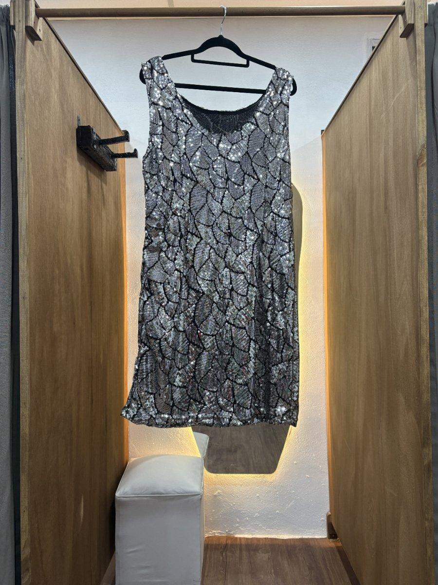 Vestido corto negro y blanco
