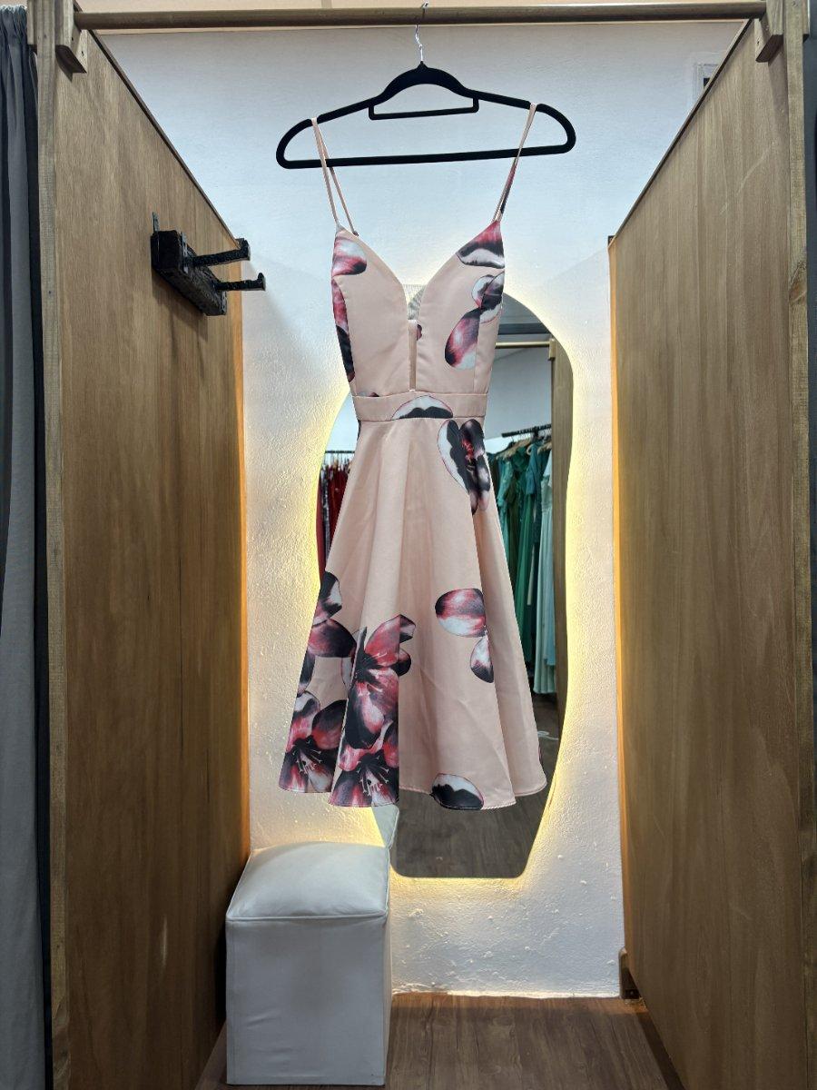 Vestido rosa con flores