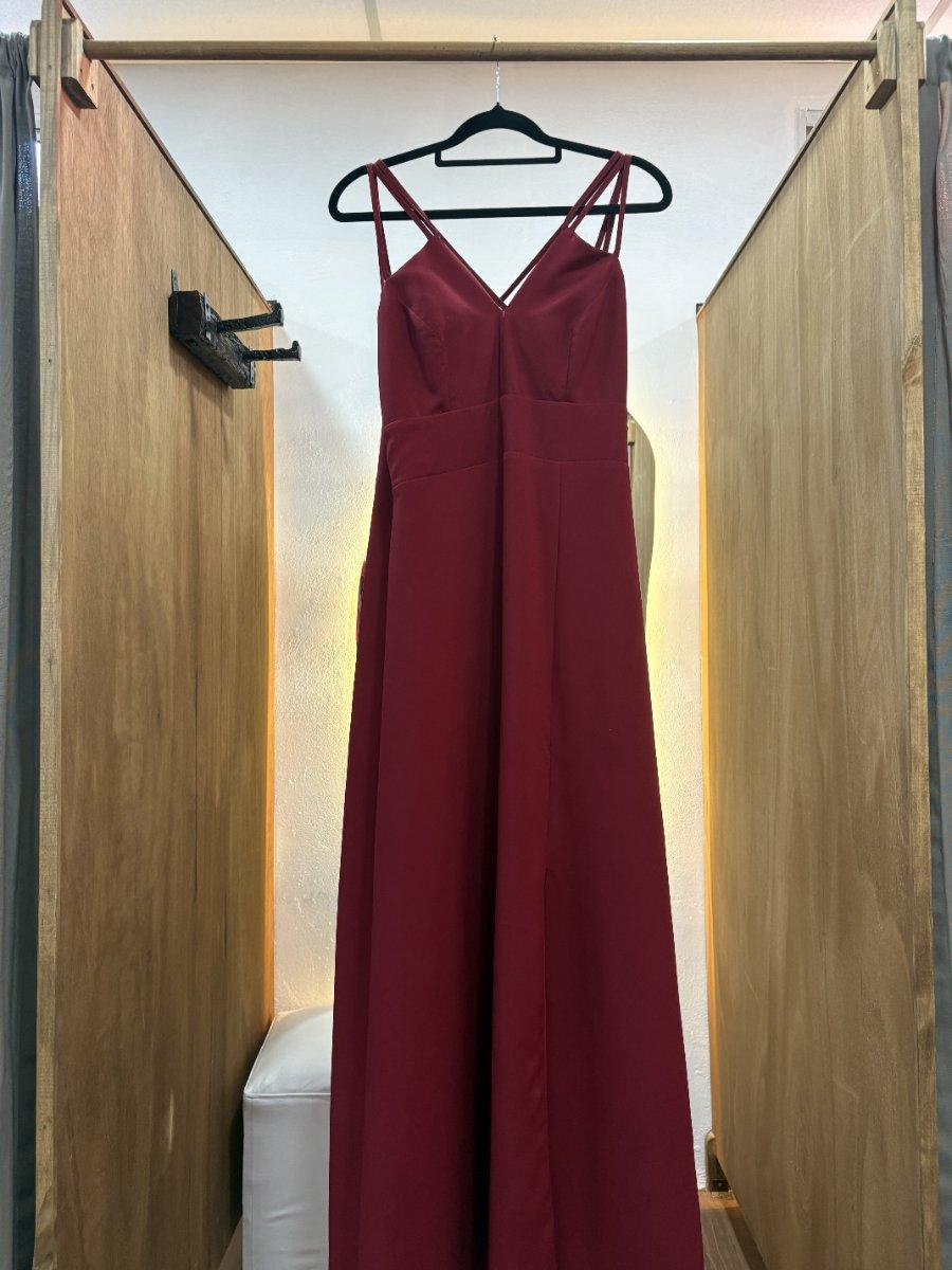 Vestido largo bordó