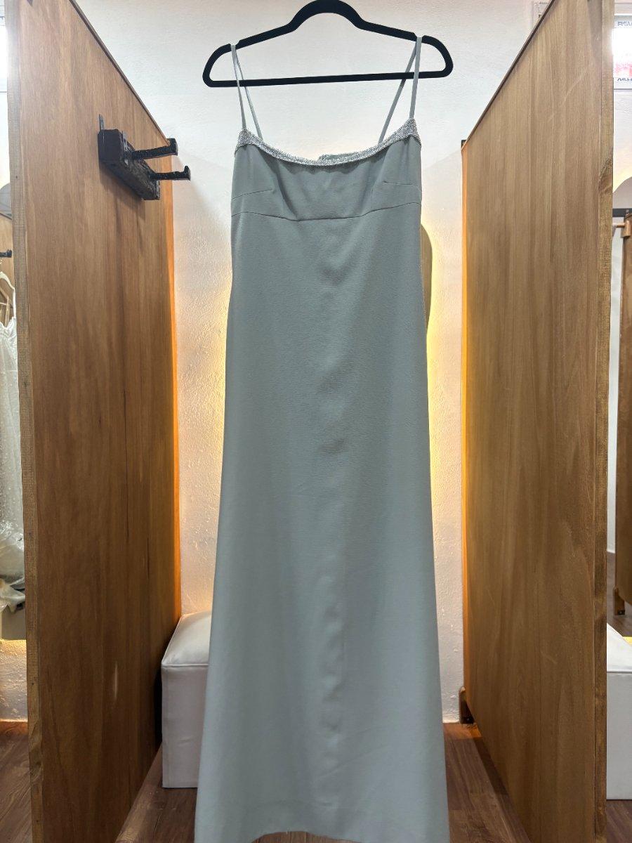 Vestido largo gris