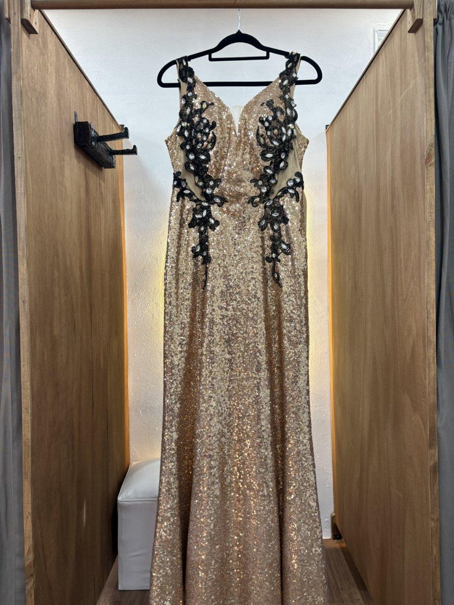 Vestido largo marron con lentejuelas