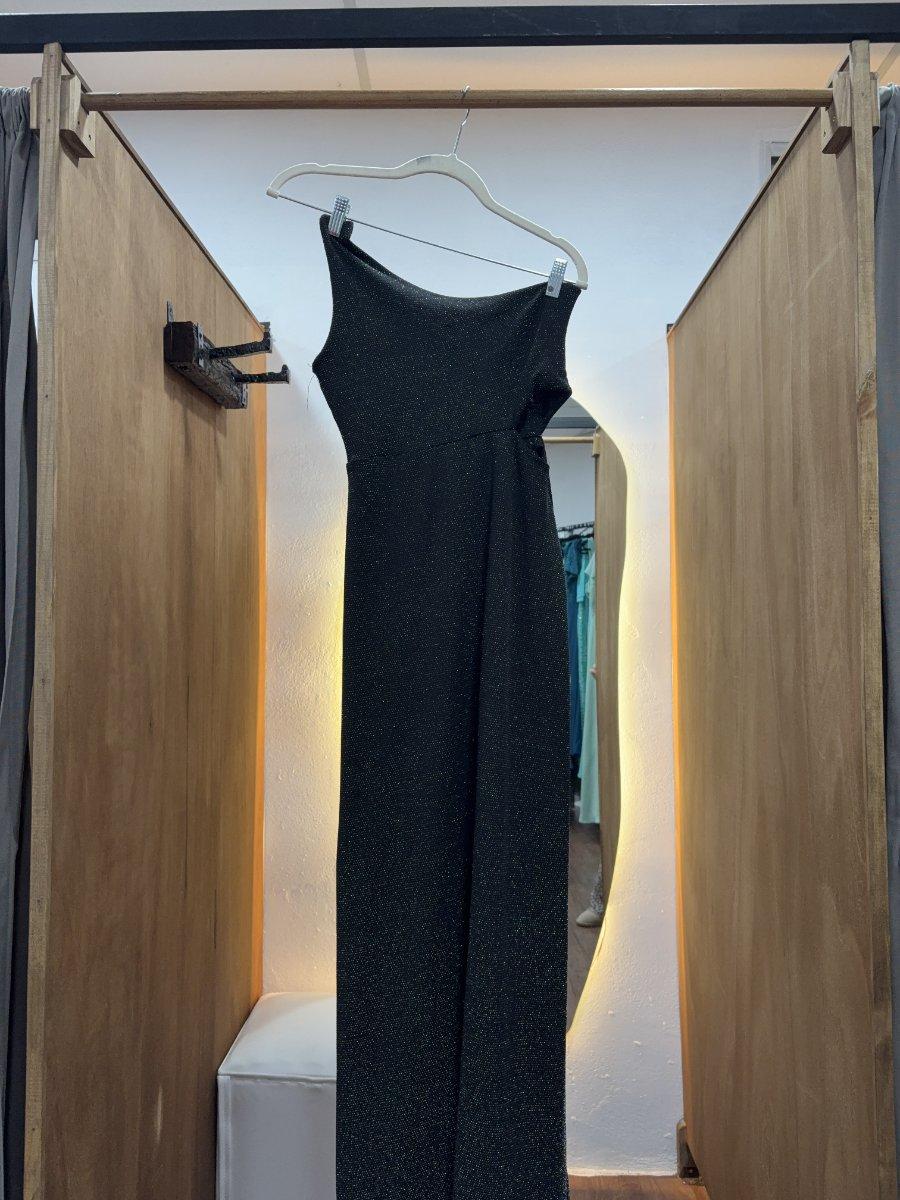 Vestido negro con brillos plateados