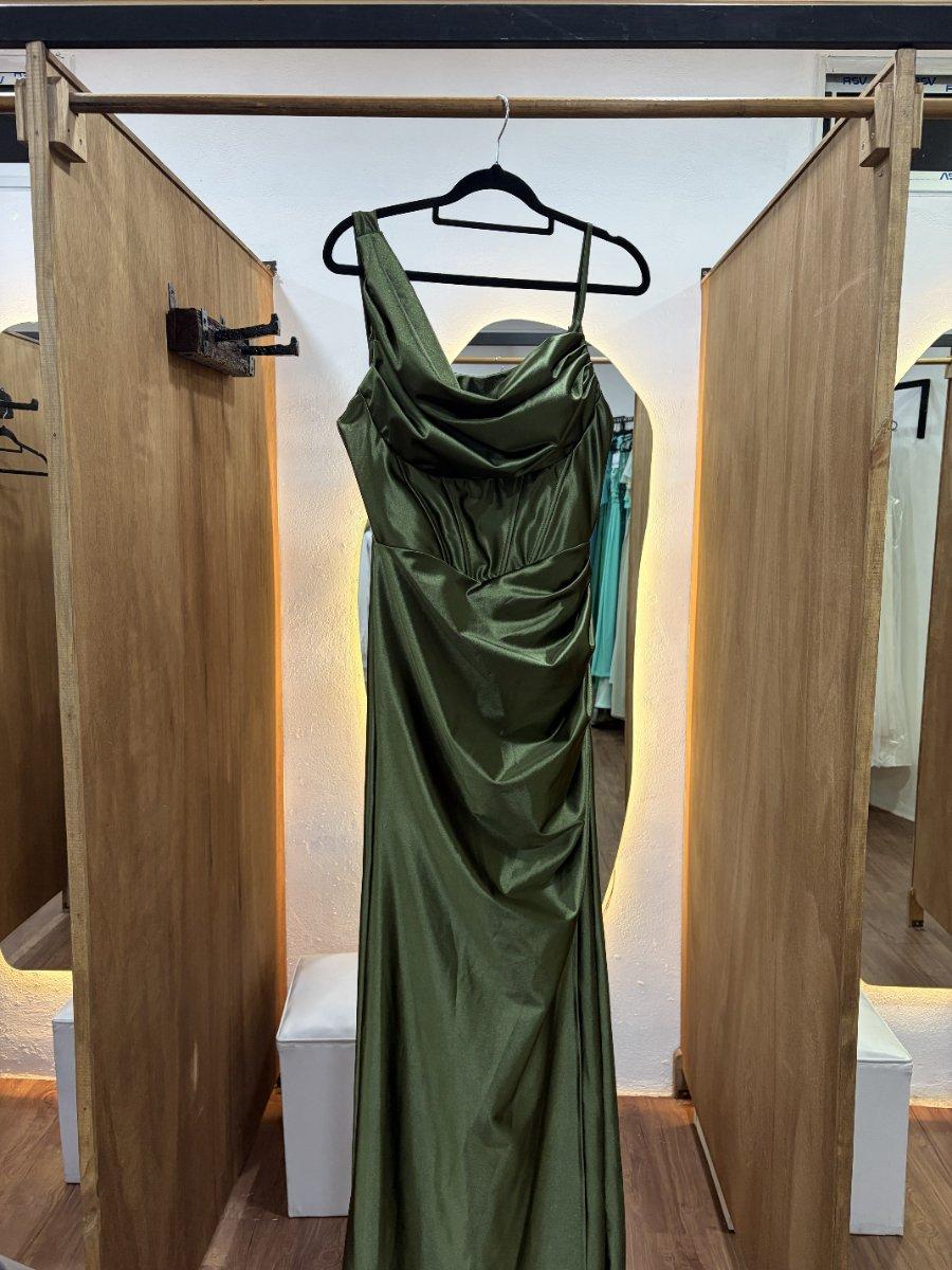 Vestido largo verde corset y tajo