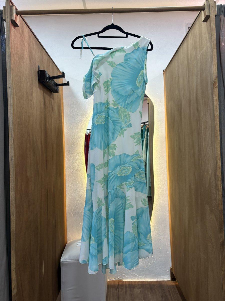 Vestido celeste un hombro con volados en ruedo
