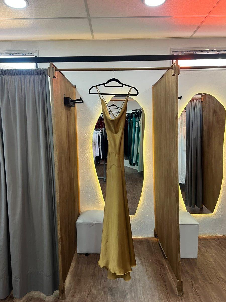 Vestido largo dorado