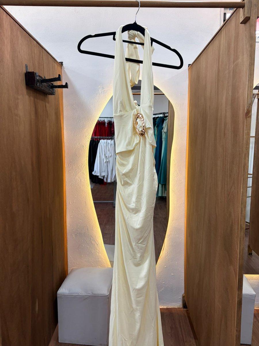 Vestido beige amarillo con detalle en dorado
