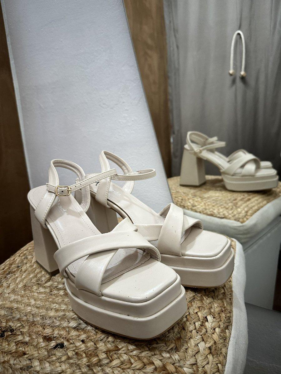Zapatos crema