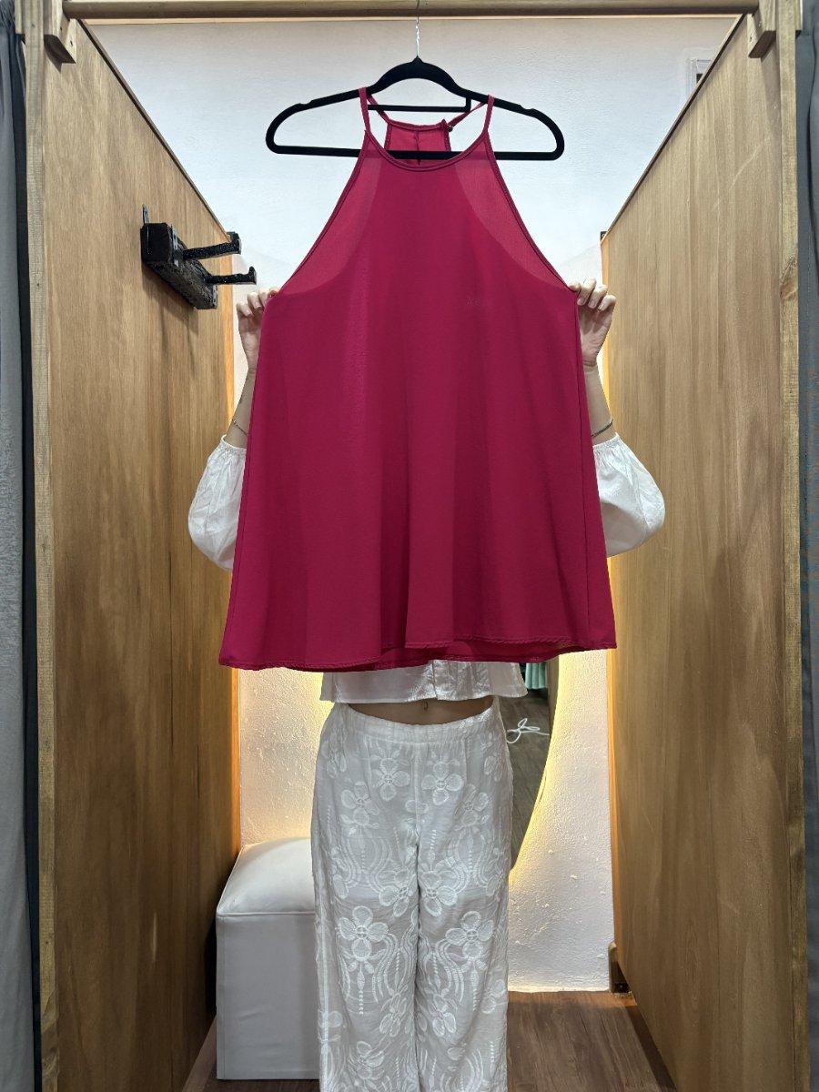 Vestido cuello cerrado fucsia