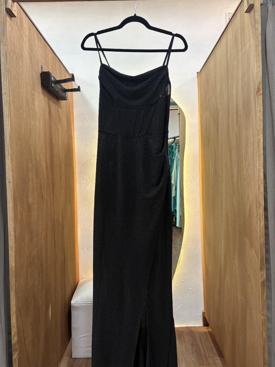 Vestido largo negro con brillos y corset