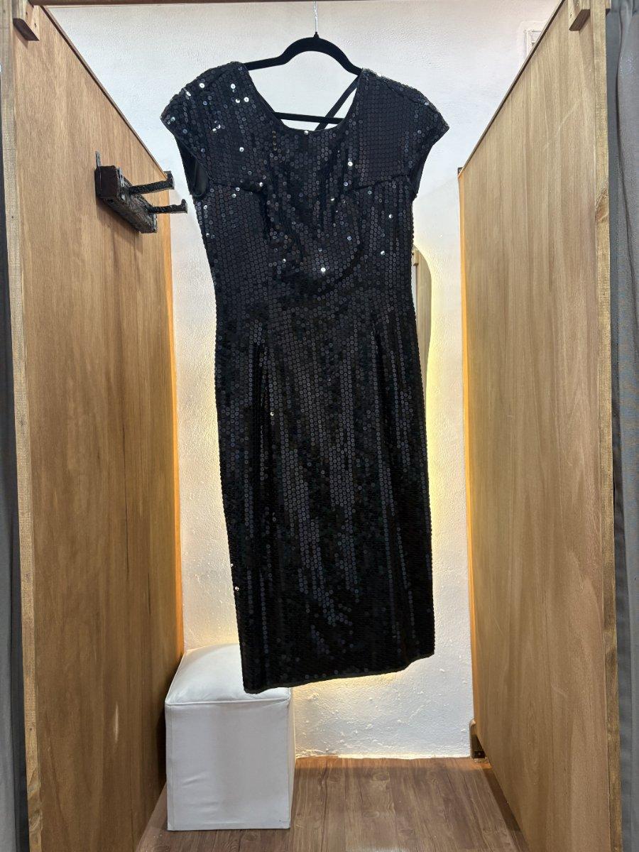 Vestido largo negro con lentejuelas