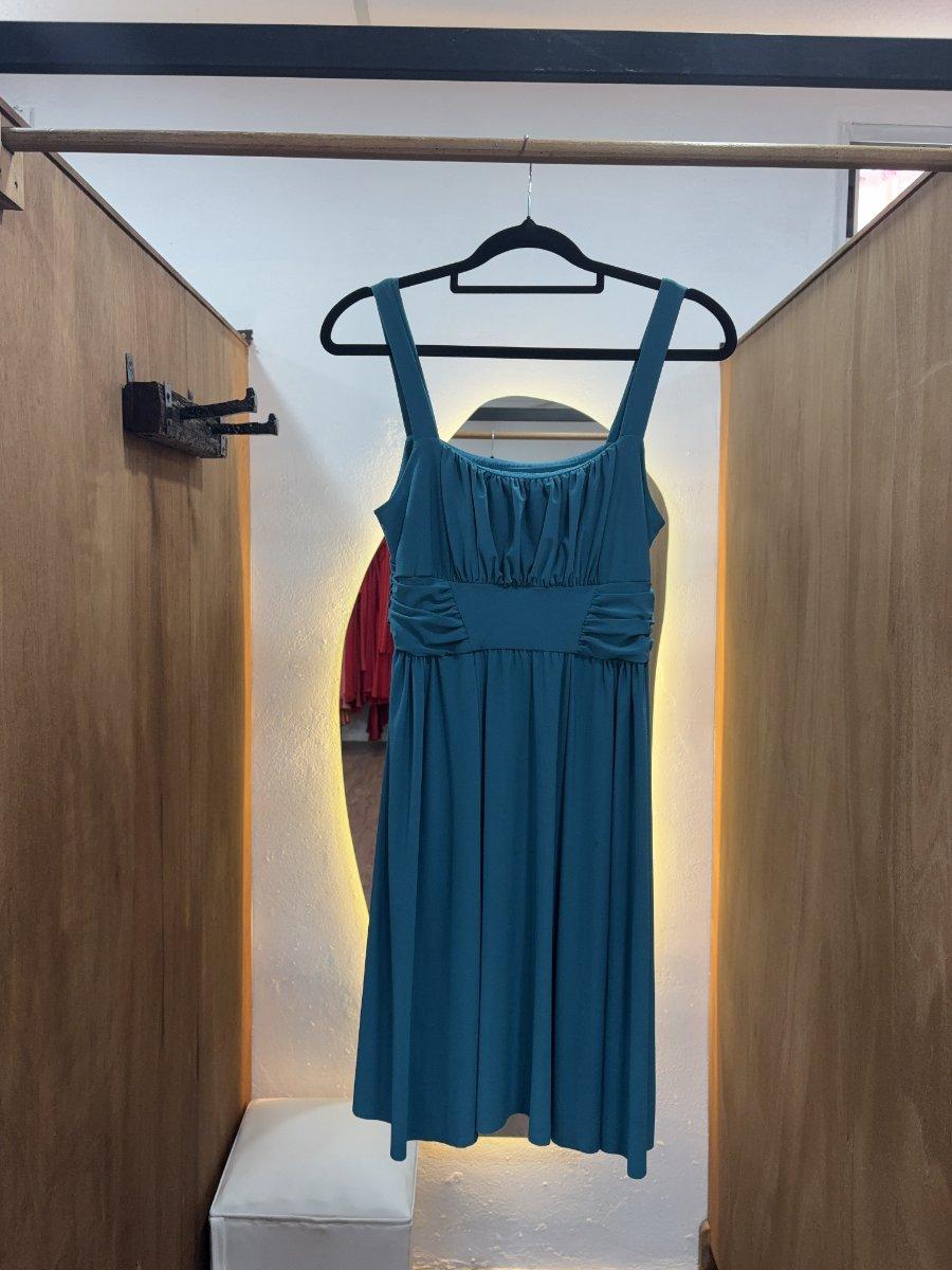 Vestido de niña turquesa